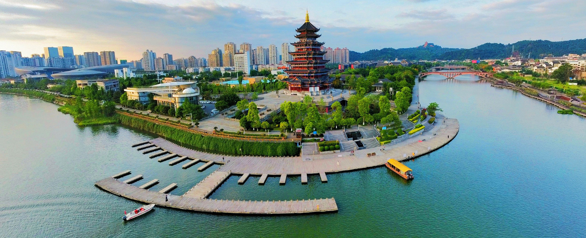 興企愛(ài)崗、志美行厲、建功立業(yè)